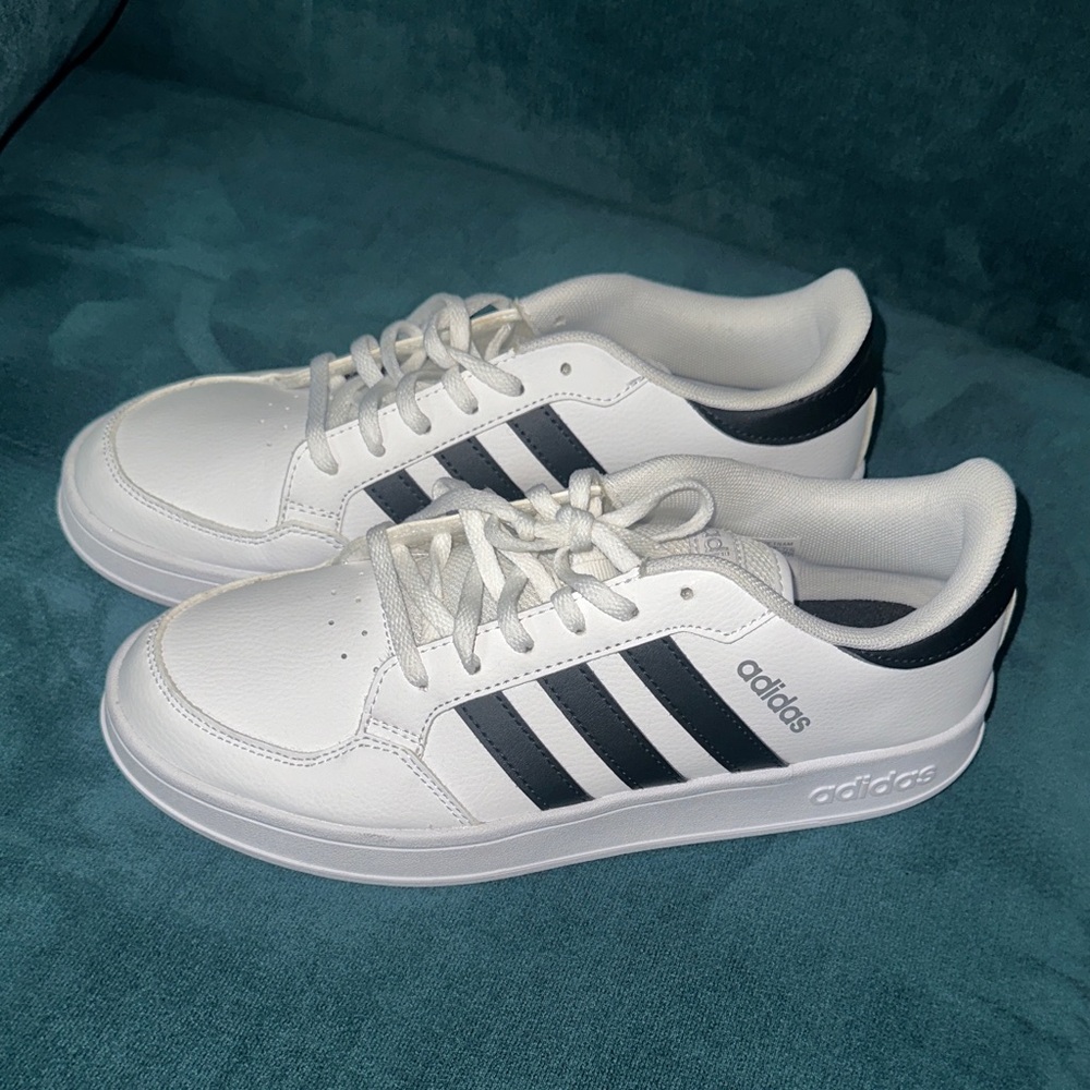 Adidas Breaknet White and Black Women's Sneakers, 8.5M, NWOT